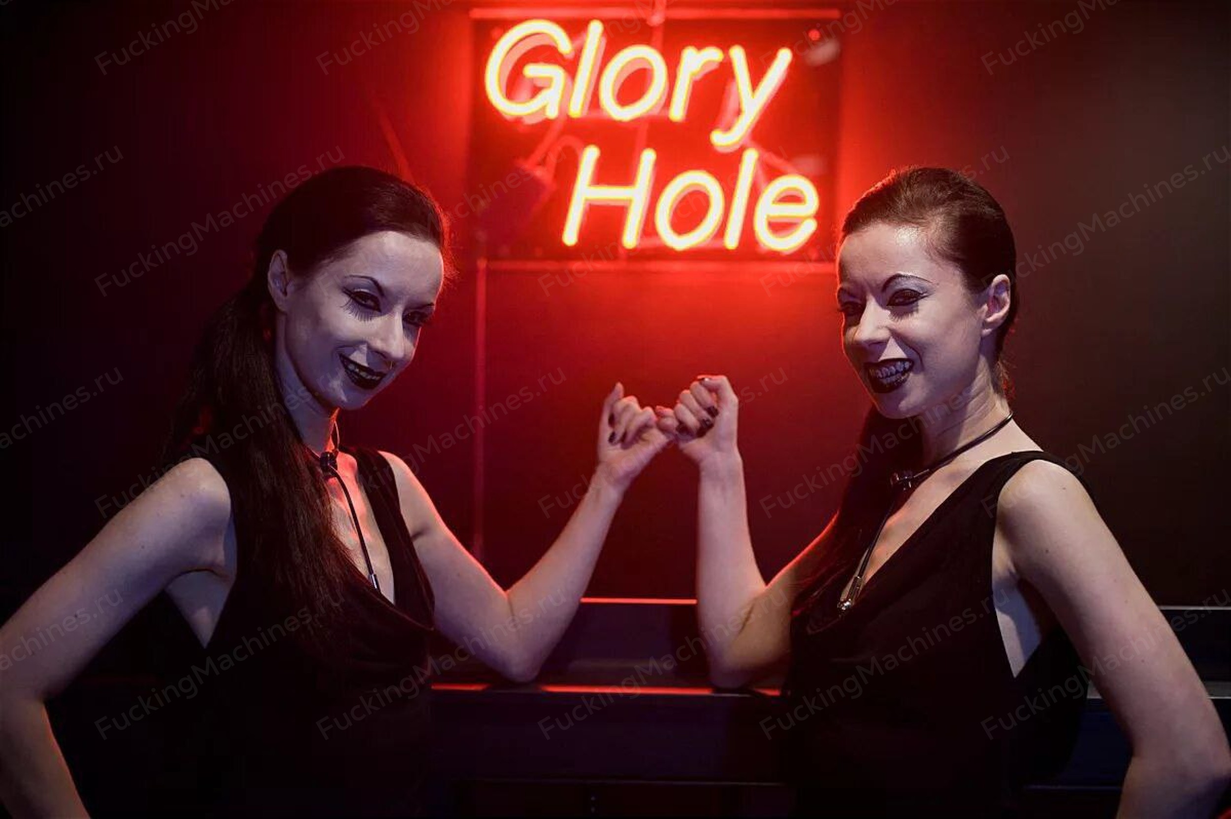 Glory Hole для Эпатажных Секс Вечеринок